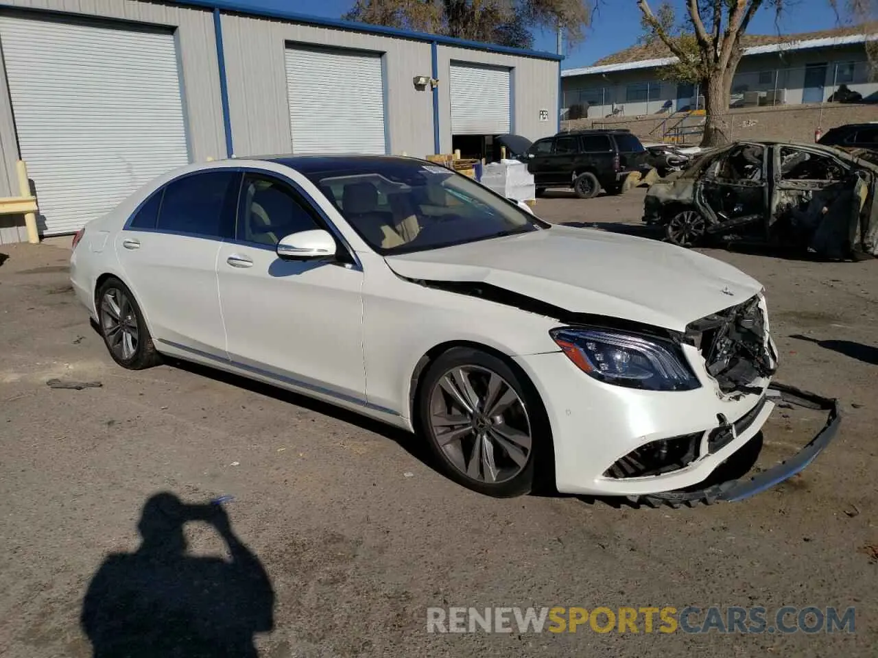 4 fotografías del automóvil dañado WDDUG6GB4KA493224 MERCEDES-BENZ S-CLASS 2019