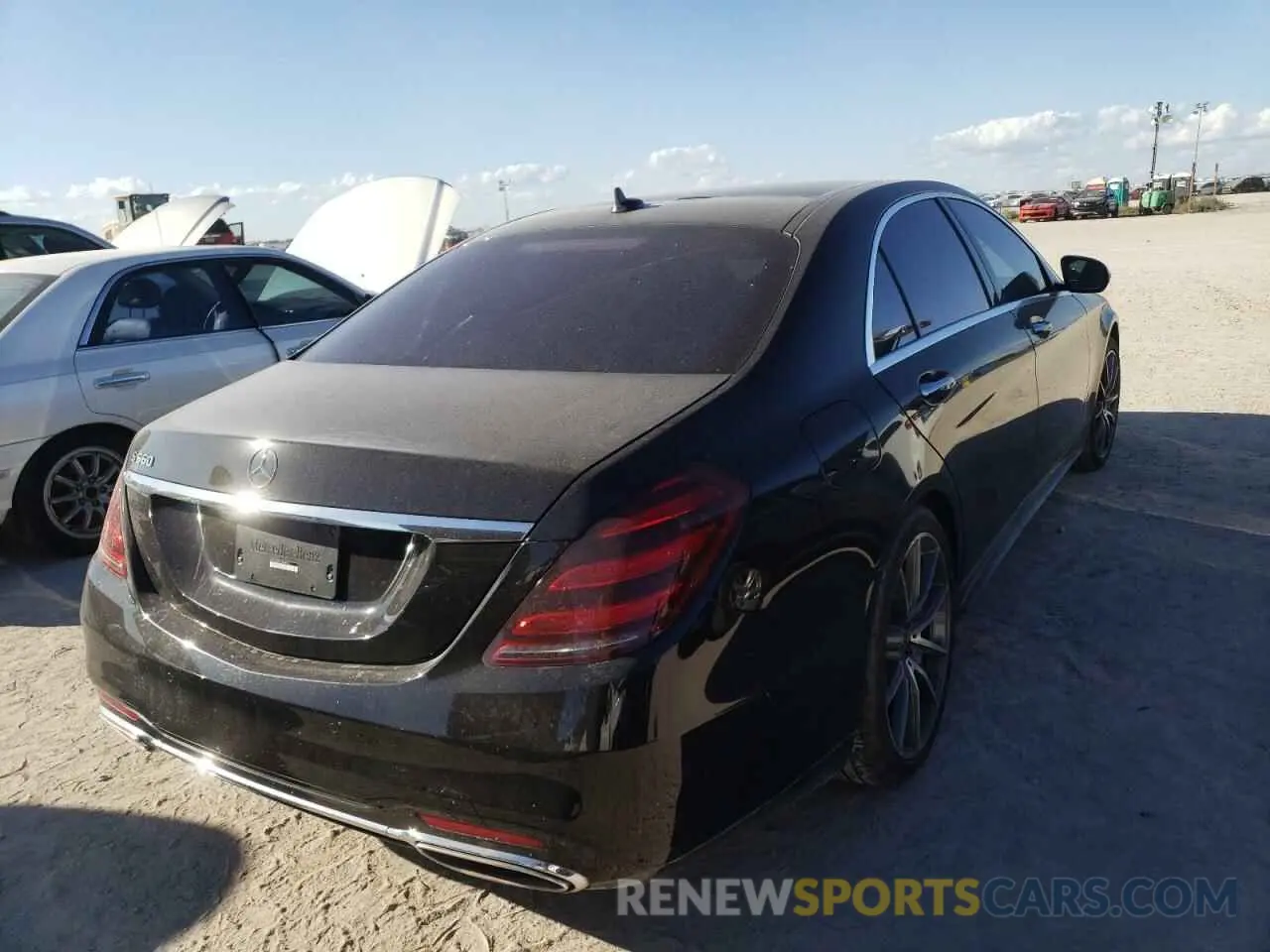 4 fotografías del automóvil dañado WDDUG8DB2KA488913 MERCEDES-BENZ S-CLASS 2019
