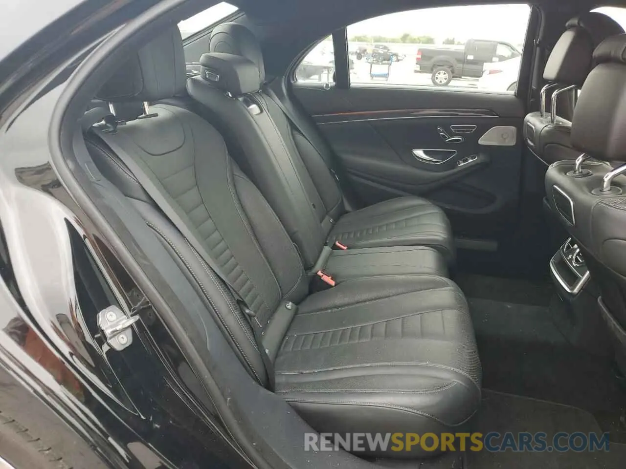 10 fotografías del automóvil dañado WDDUG8DB5KA468283 MERCEDES-BENZ S-CLASS 2019