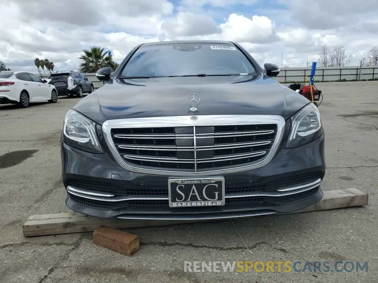 5 fotografías del automóvil dañado WDDUG8DB5KA474794 MERCEDES-BENZ S-CLASS 2019