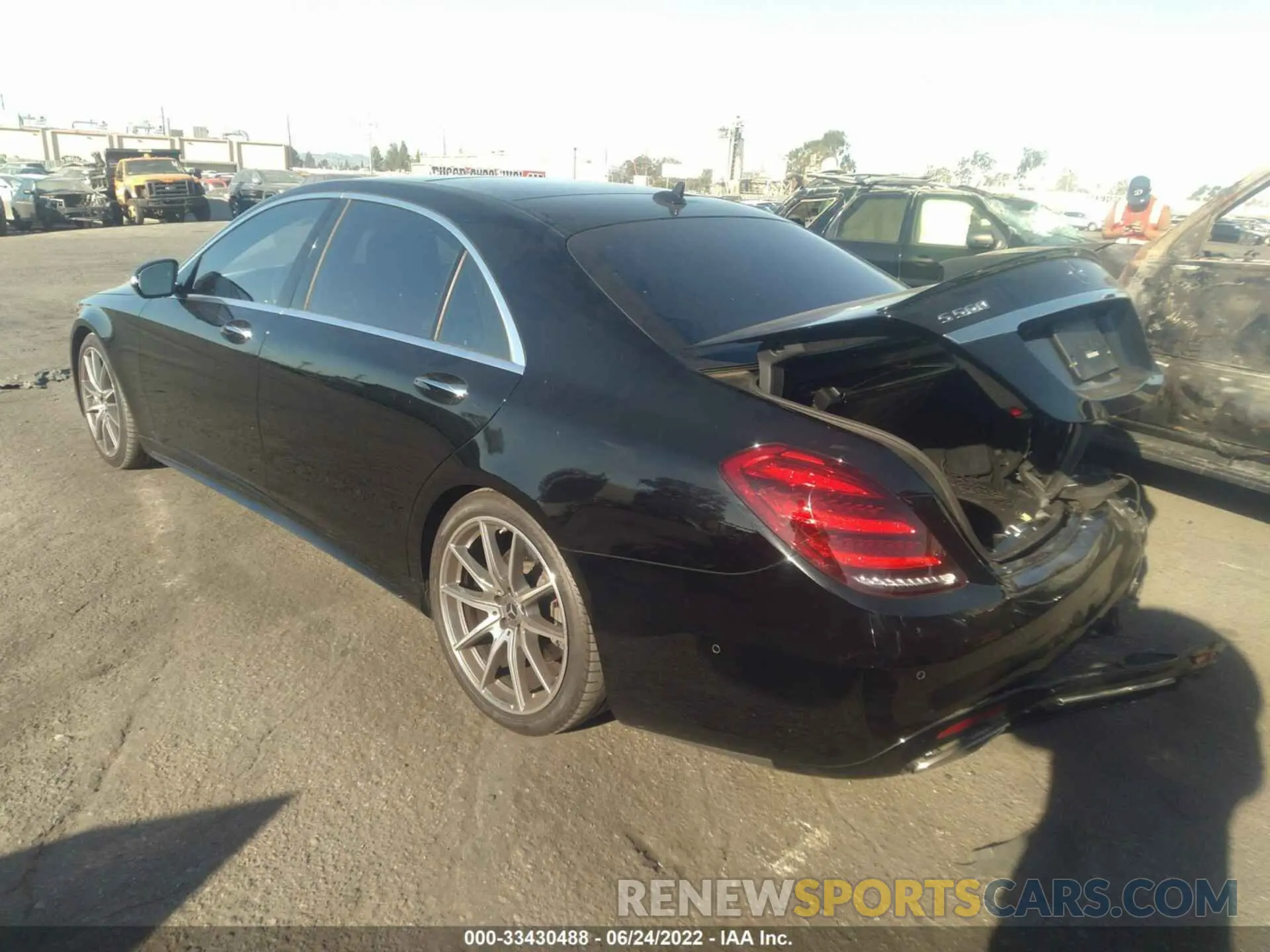 3 fotografías del automóvil dañado WDDUG8DB9KA486317 MERCEDES-BENZ S-CLASS 2019