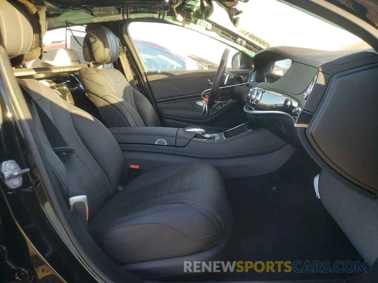 5 fotografías del automóvil dañado WDDUG8GB3KA461926 MERCEDES-BENZ S-CLASS 2019