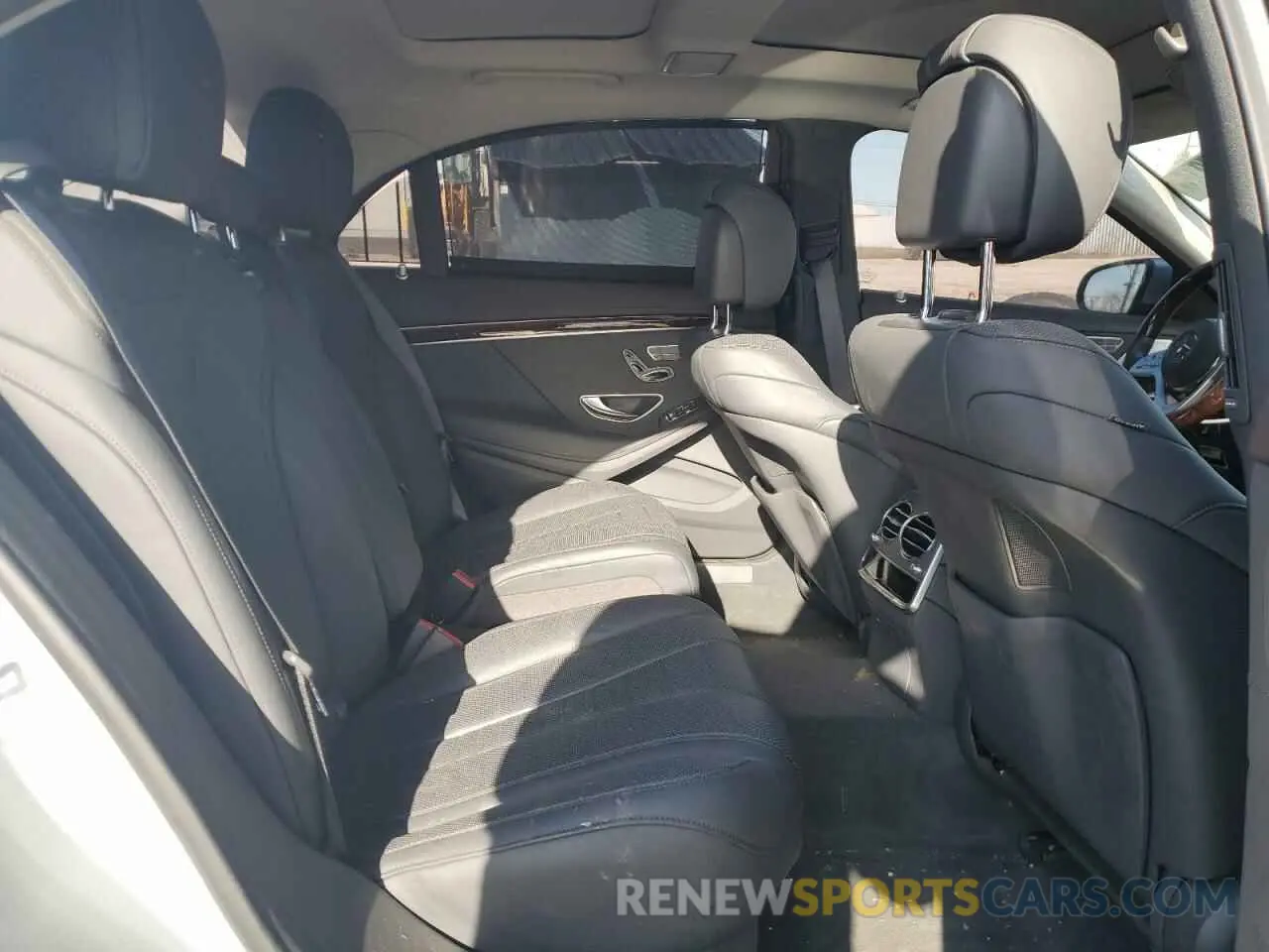 10 fotografías del automóvil dañado WDDUG8GBXKA465035 MERCEDES-BENZ S-CLASS 2019