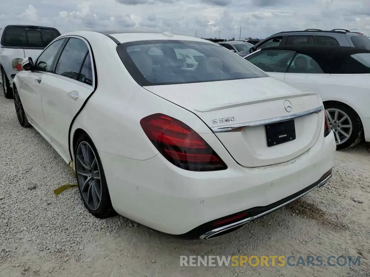 3 fotografías del automóvil dañado W1KUG8DB8LA553992 MERCEDES-BENZ S-CLASS 2020