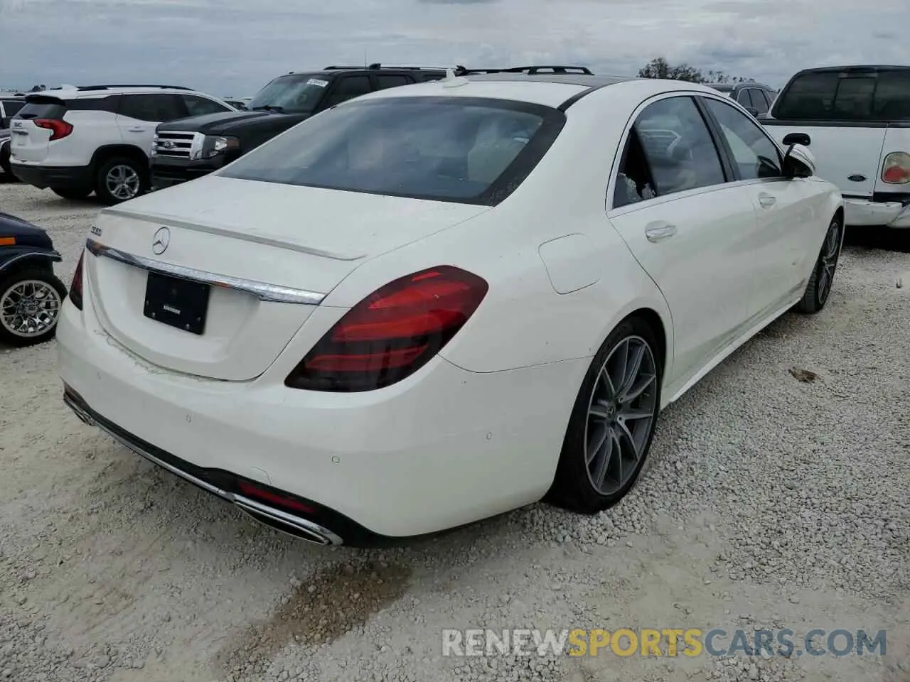 4 fotografías del automóvil dañado W1KUG8DB8LA553992 MERCEDES-BENZ S-CLASS 2020