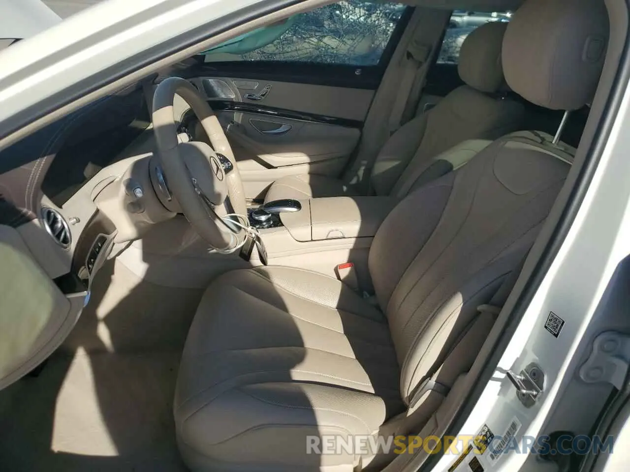 7 fotografías del automóvil dañado WDDUG6GB7LA503701 MERCEDES-BENZ S-CLASS 2020