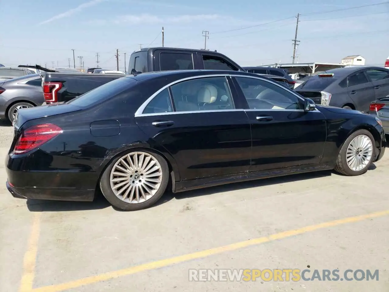 3 fotografías del automóvil dañado WDDUG8DB2LA516338 MERCEDES-BENZ S-CLASS 2020