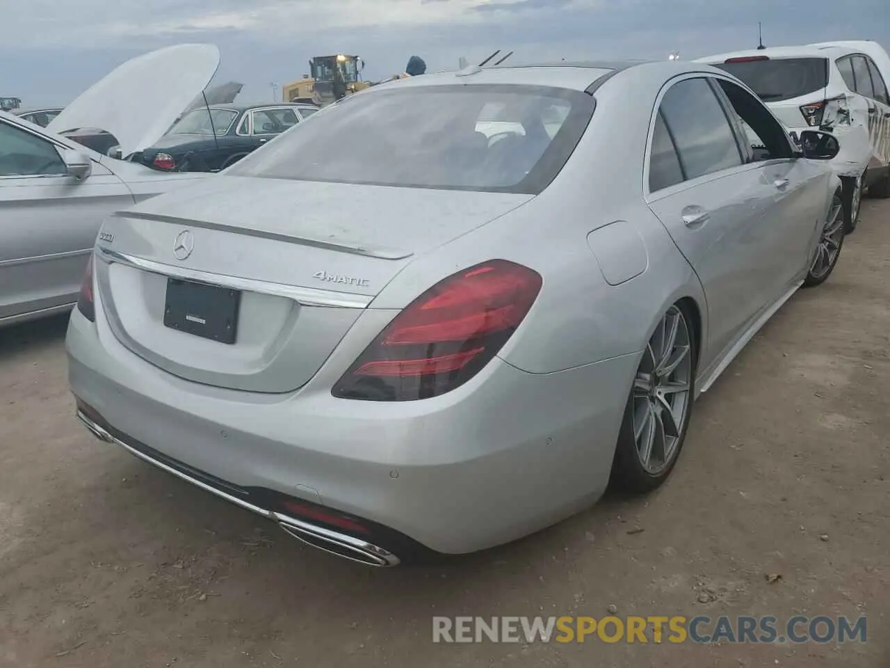 4 fotografías del automóvil dañado WDDUG8GB1LA518271 MERCEDES-BENZ S-CLASS 2020