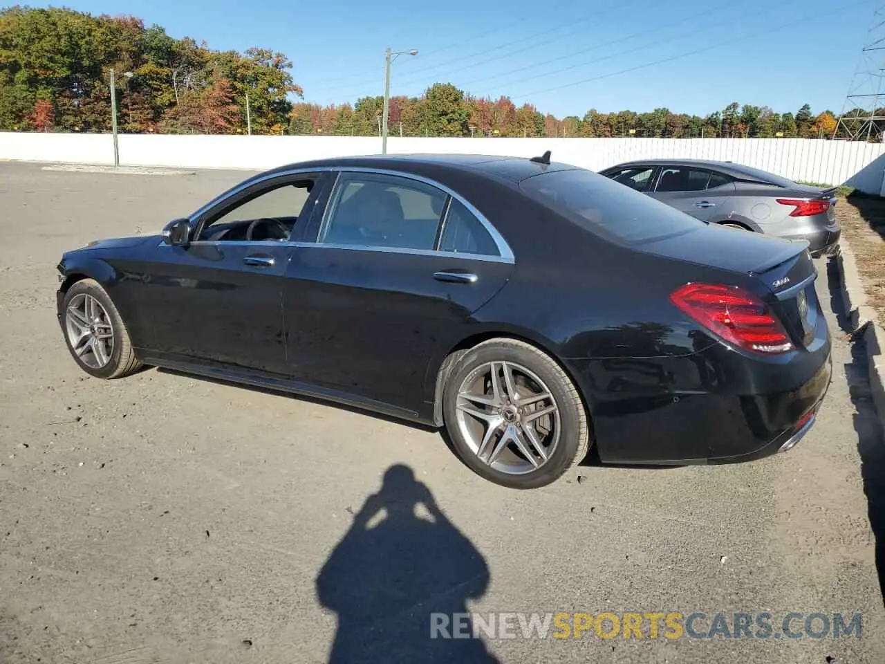 2 fotografías del automóvil dañado WDDUG8GB3LA523598 MERCEDES-BENZ S-CLASS 2020