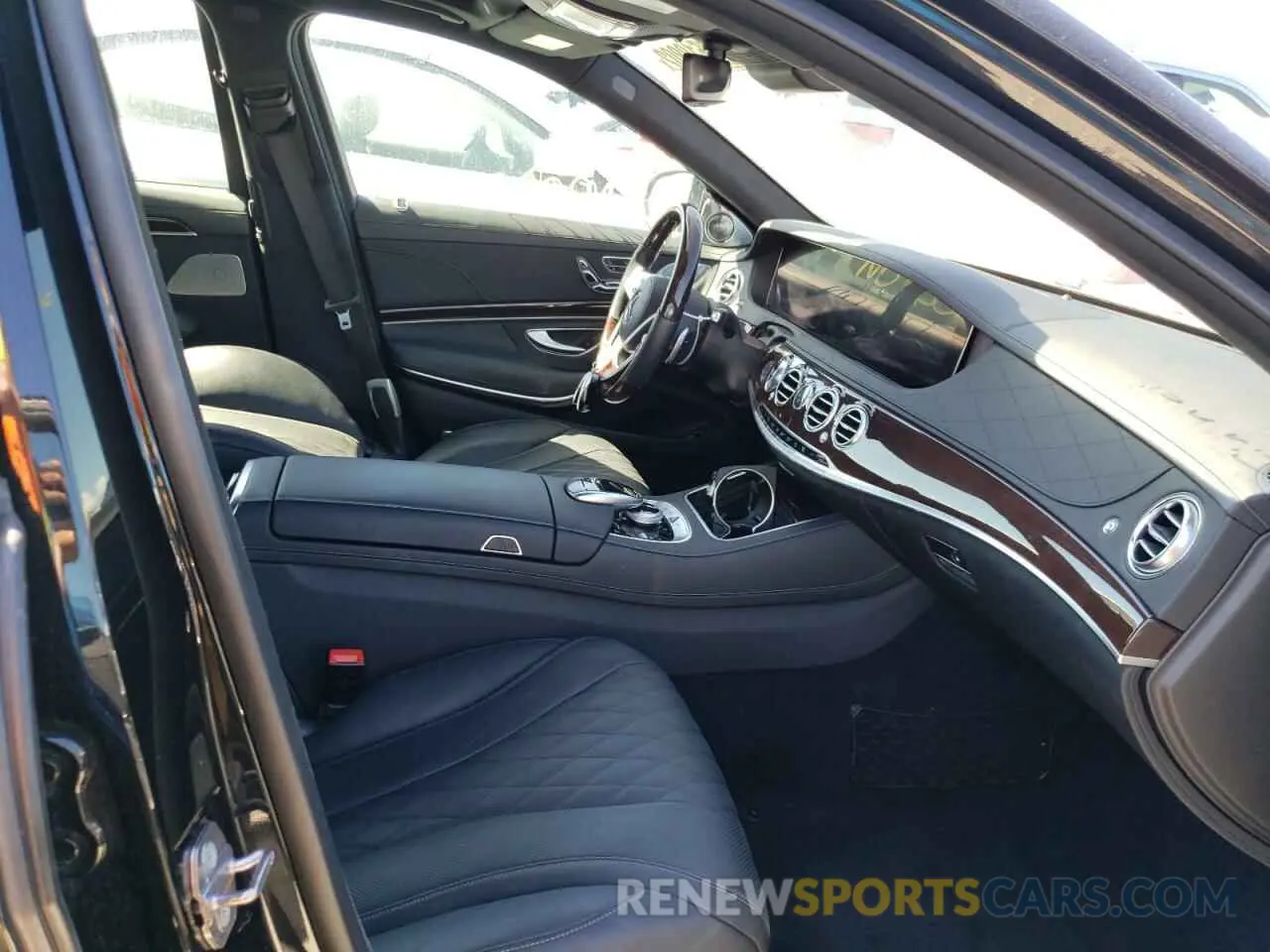 5 fotografías del automóvil dañado WDDUG8GB3LA525366 MERCEDES-BENZ S-CLASS 2020