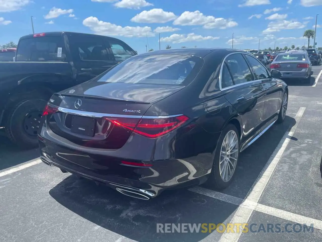 4 fotografías del automóvil dañado W1K6G7GB6MA036299 MERCEDES-BENZ S-CLASS 2021