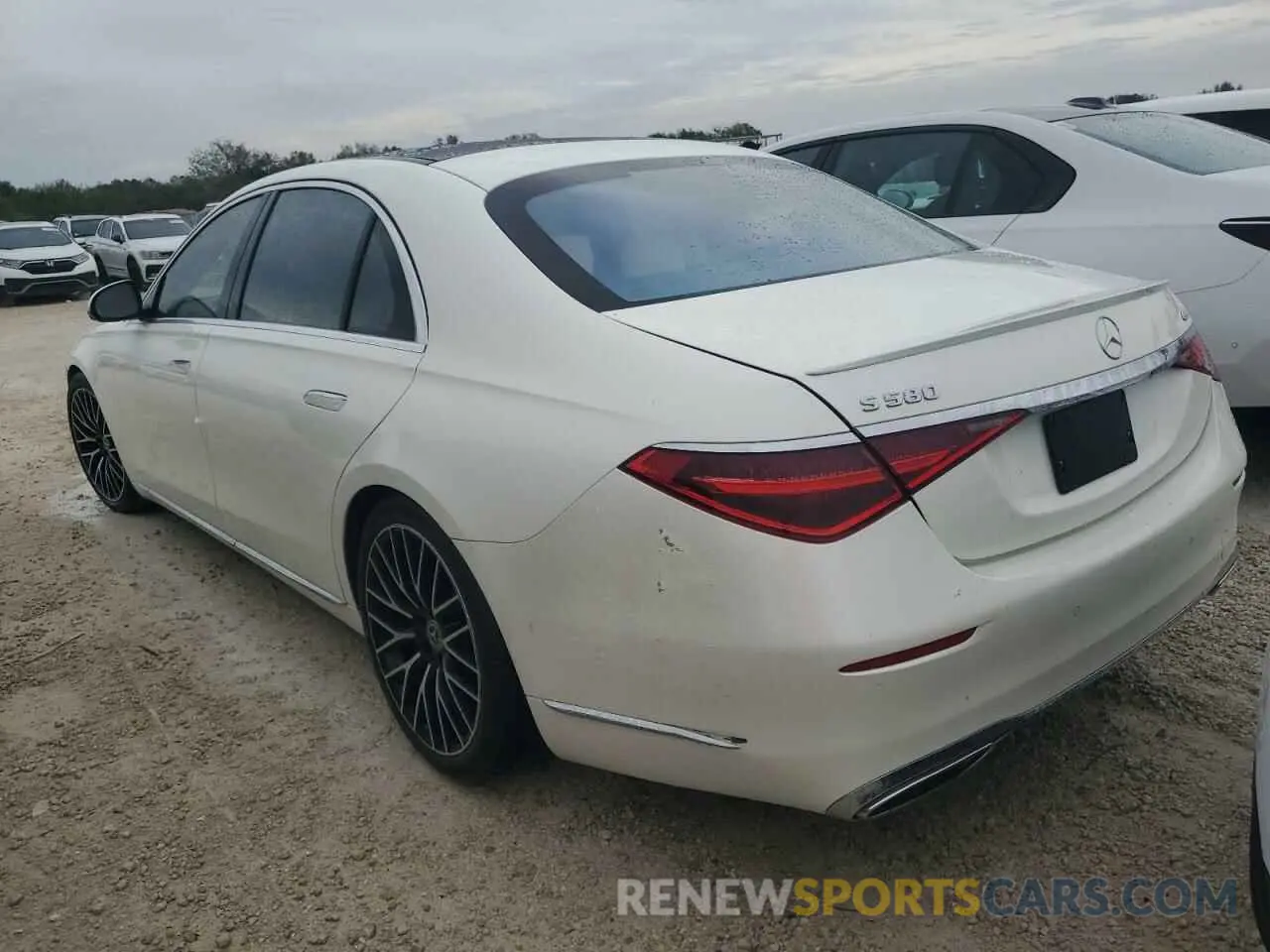 2 fotografías del automóvil dañado W1K6G7GB8MA040371 MERCEDES-BENZ S-CLASS 2021