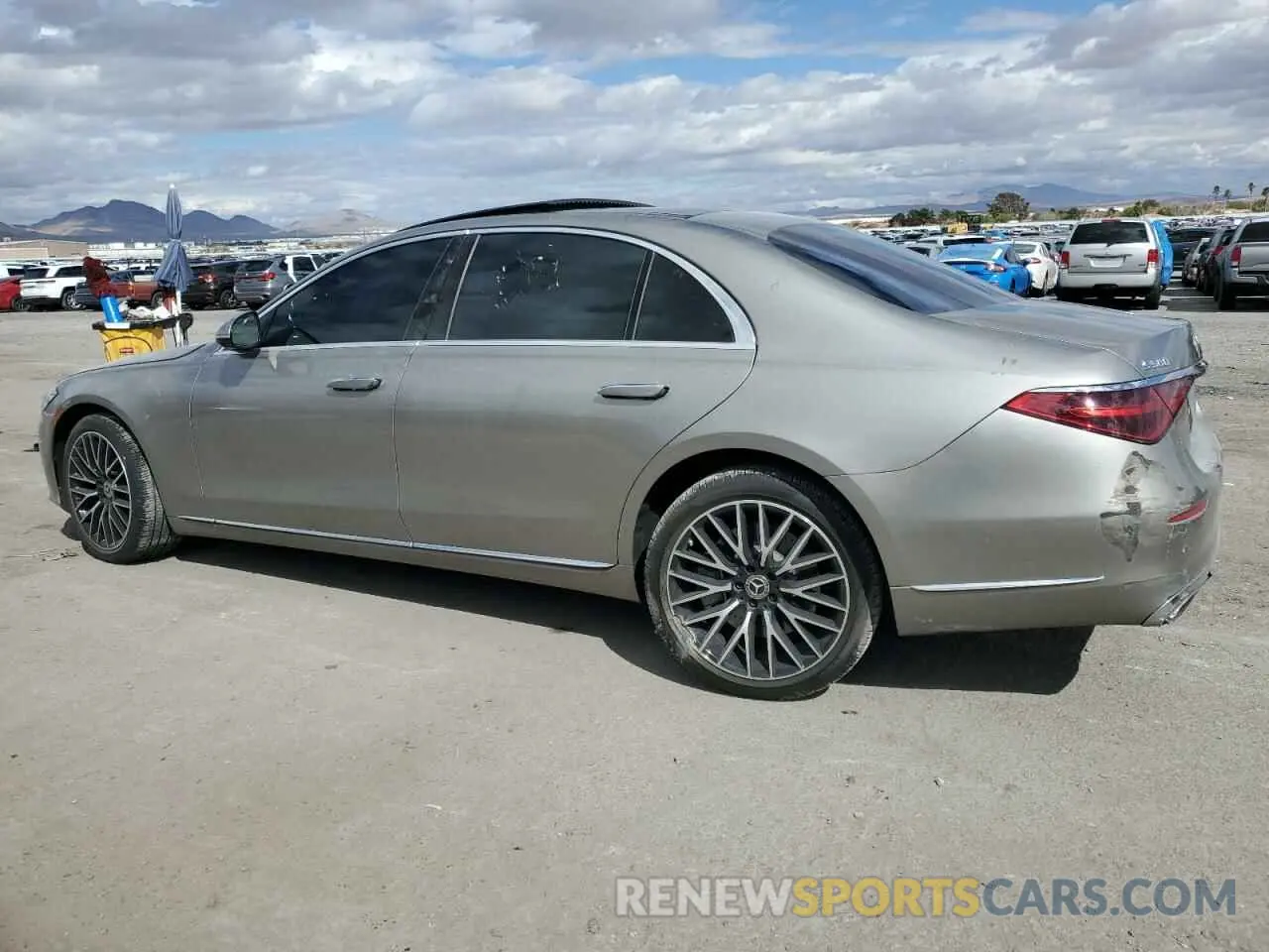 2 fotografías del automóvil dañado W1K6G7GBXMA040243 MERCEDES-BENZ S-CLASS 2021