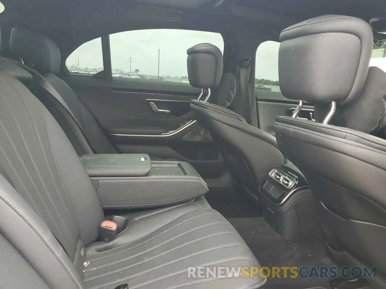 10 fotografías del automóvil dañado W1K6G6DBXNA166392 MERCEDES-BENZ S-CLASS 2022