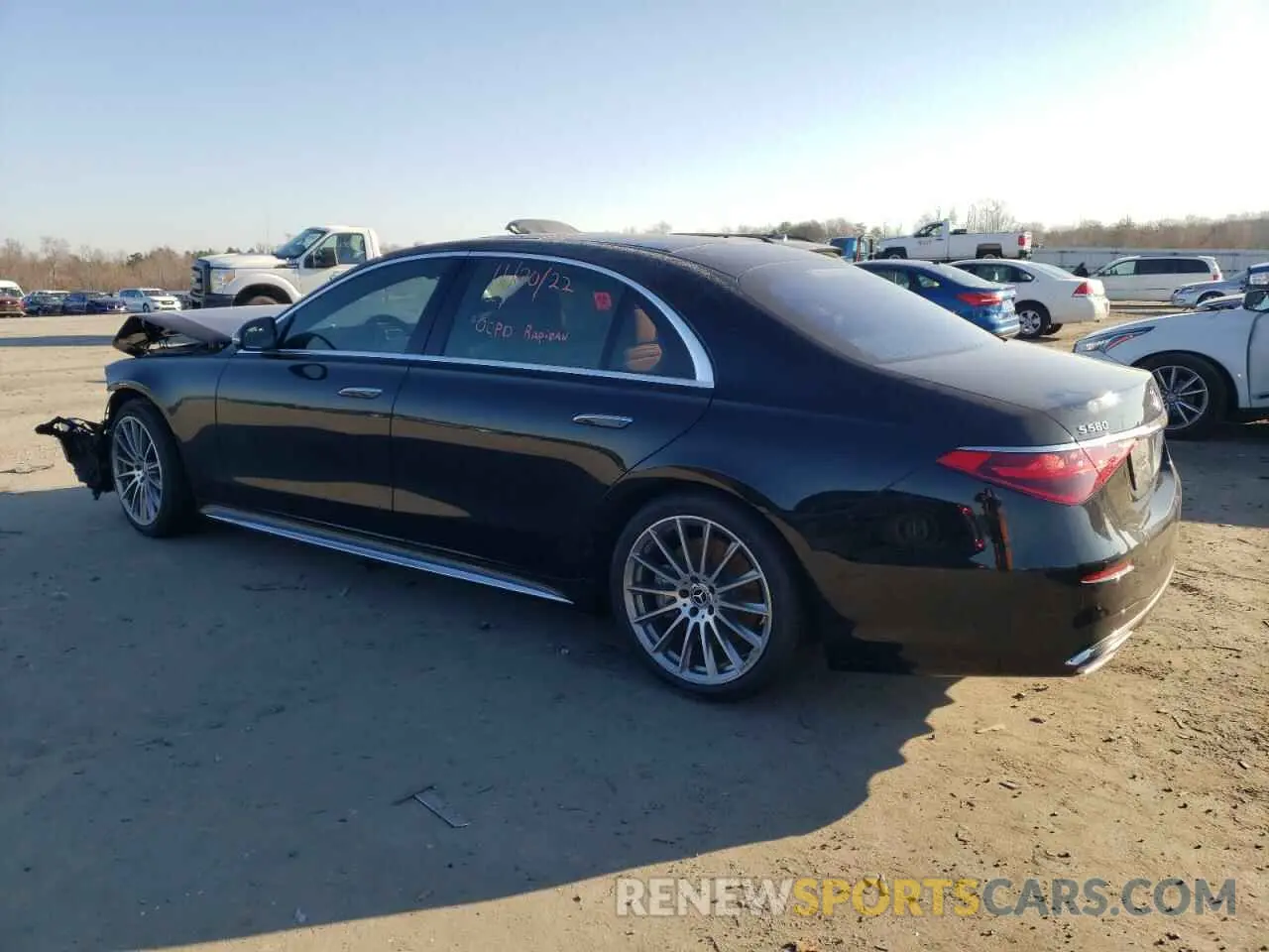 2 fotografías del automóvil dañado W1K6G7GB7NA137286 MERCEDES-BENZ S-CLASS 2022