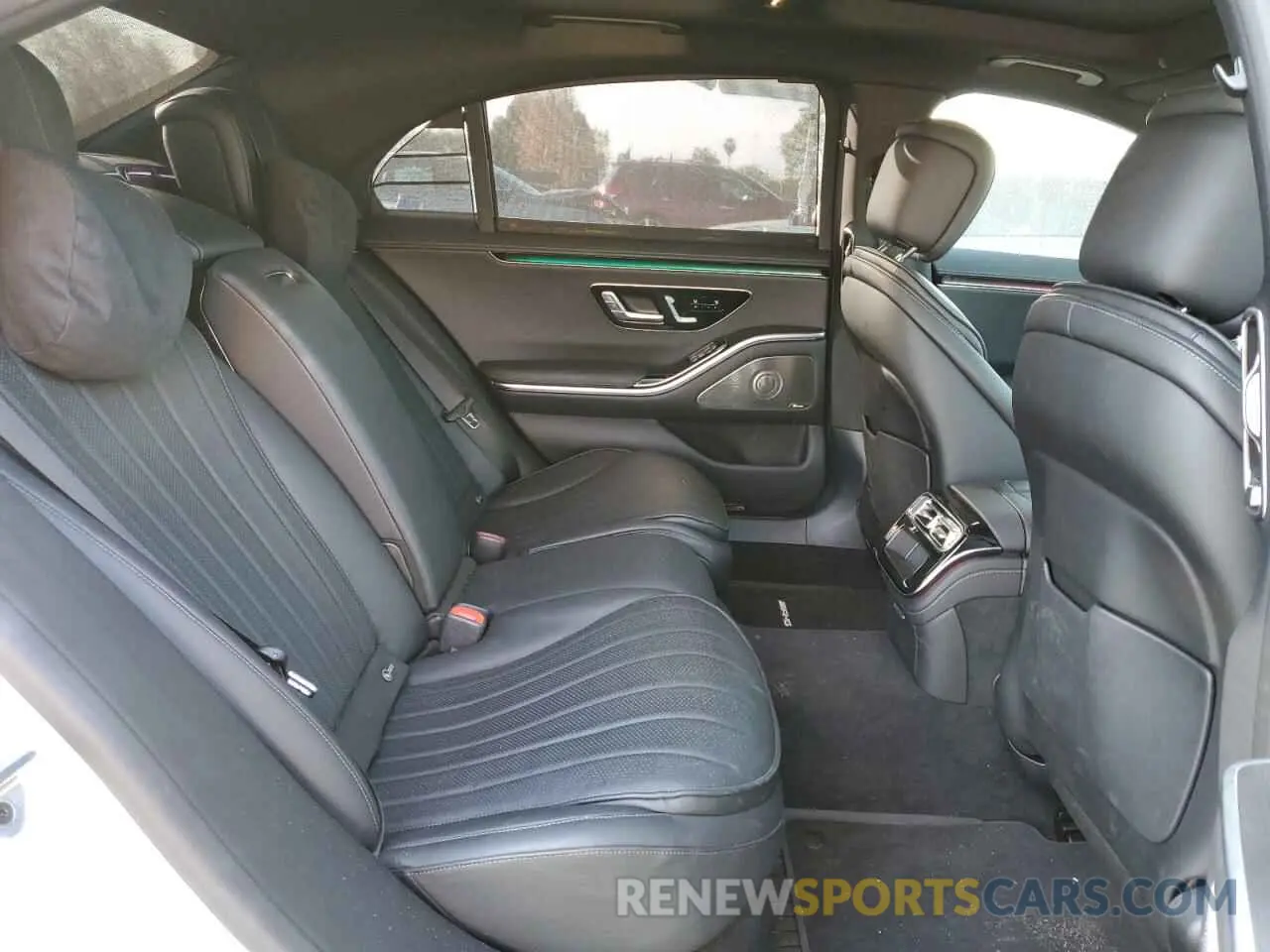10 fotografías del automóvil dañado W1K6G6DB3PA210705 MERCEDES-BENZ S-CLASS 2023