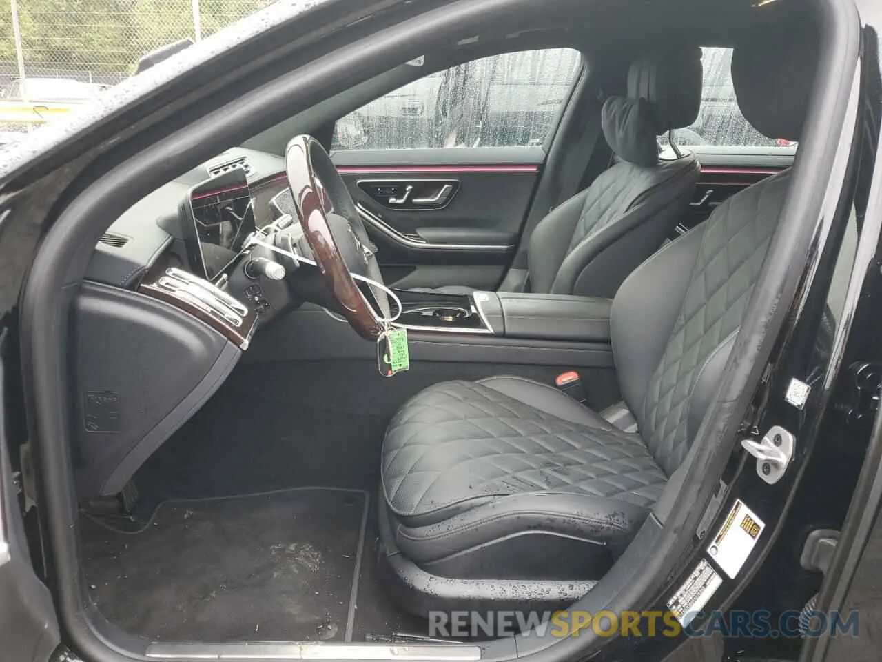 7 fotografías del automóvil dañado W1K6G7GB6RA275360 MERCEDES-BENZ S-CLASS 2024