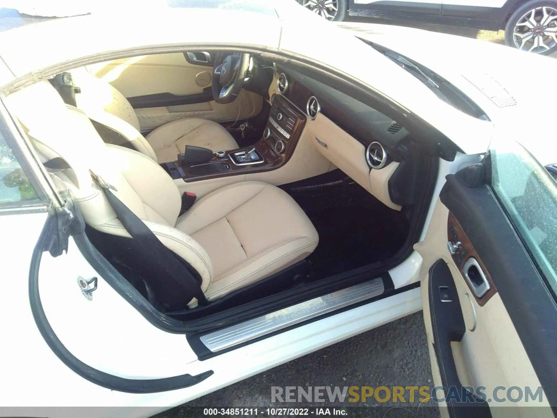5 fotografías del automóvil dañado WDDPK3JA4KF157327 MERCEDES-BENZ SLC 2019