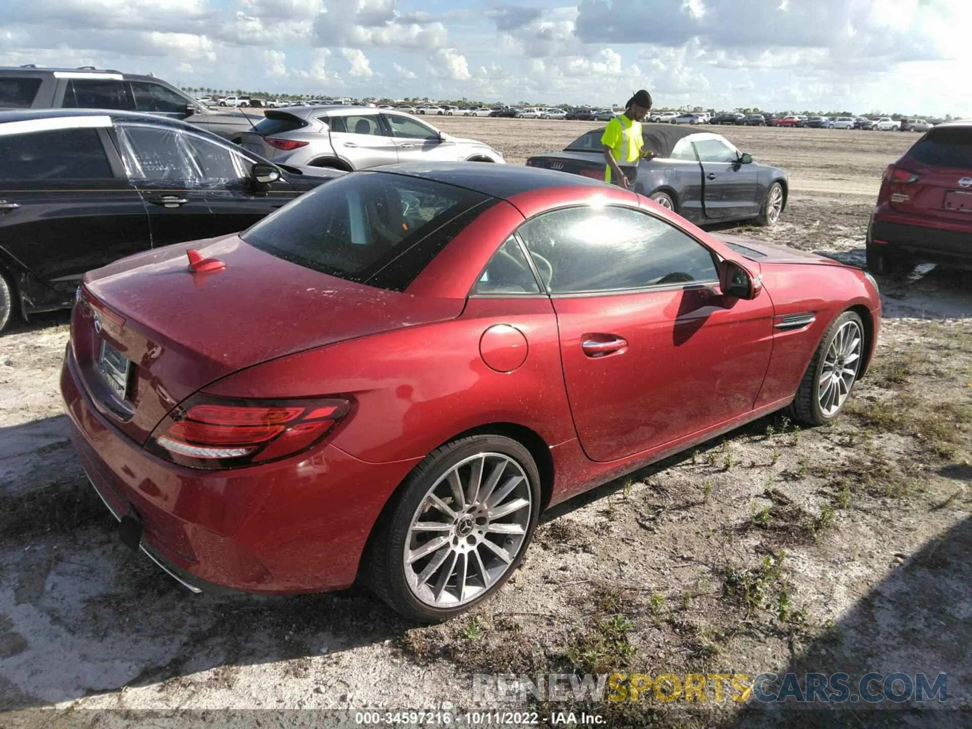 4 fotografías del automóvil dañado WDDPK3JA7KF161033 MERCEDES-BENZ SLC 2019