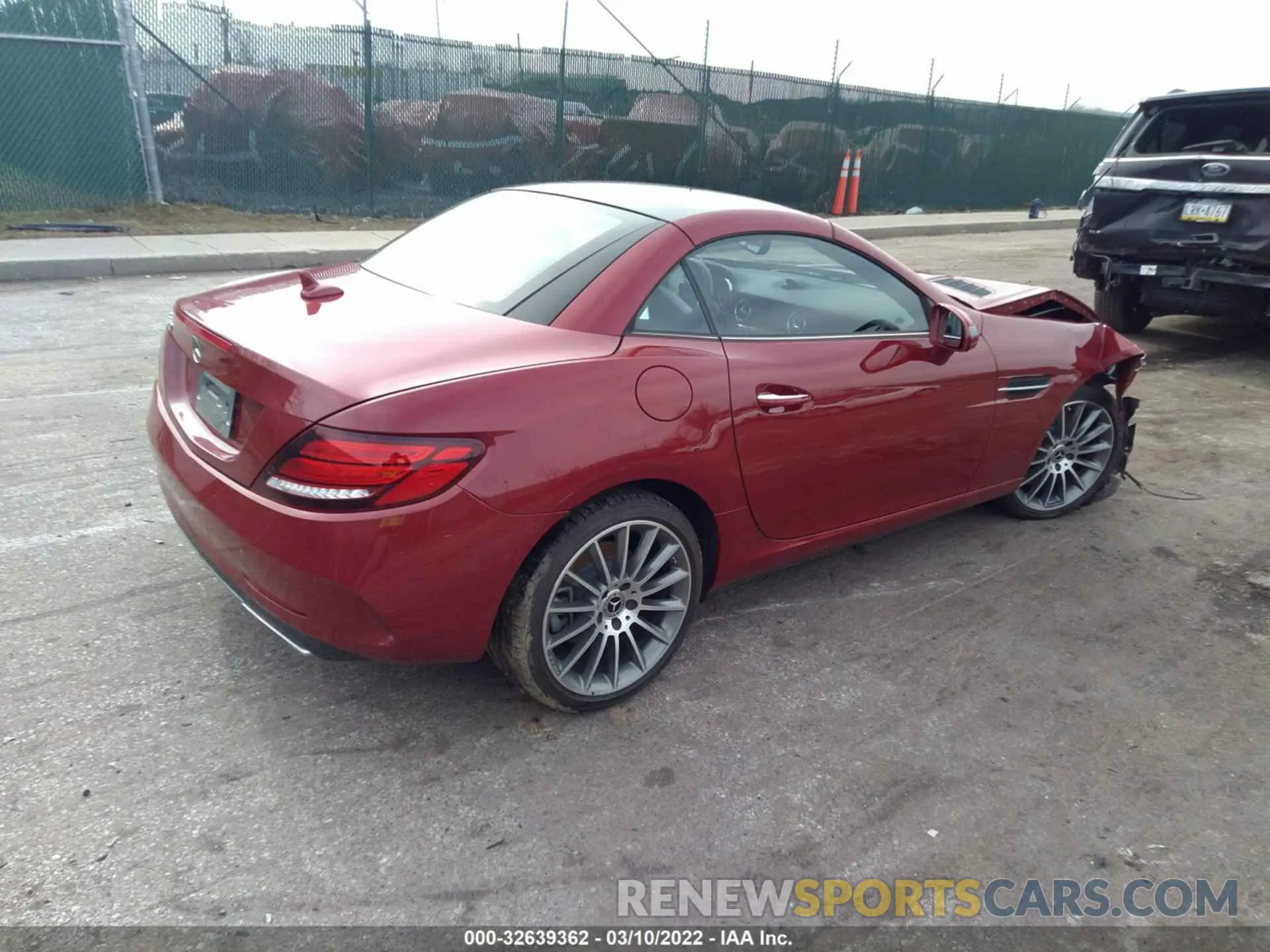 4 fotografías del automóvil dañado W1KPK3JA0LF170562 MERCEDES-BENZ SLC 2020