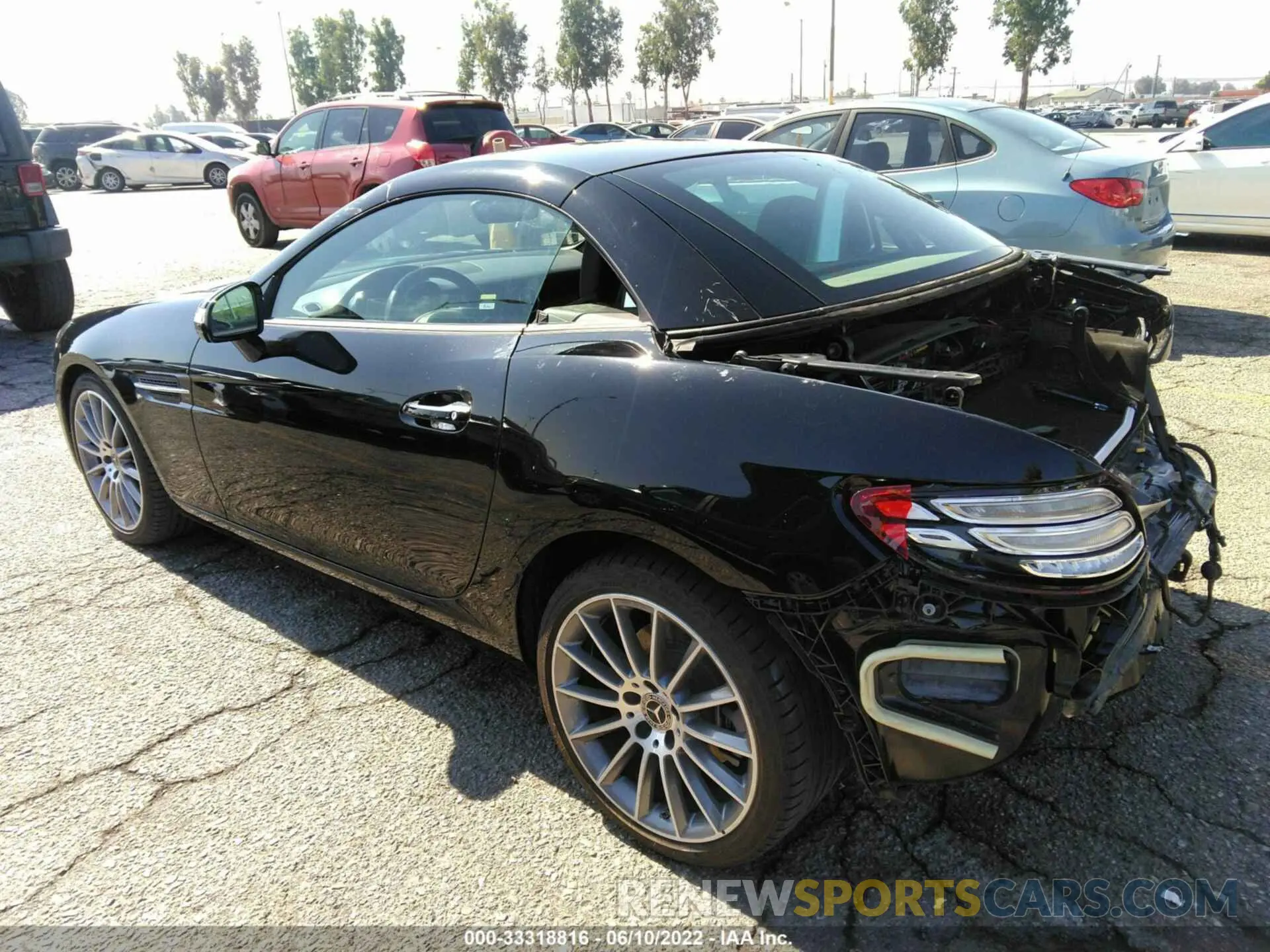 3 fotografías del automóvil dañado W1KPK3JA3LF169941 MERCEDES-BENZ SLC 2020