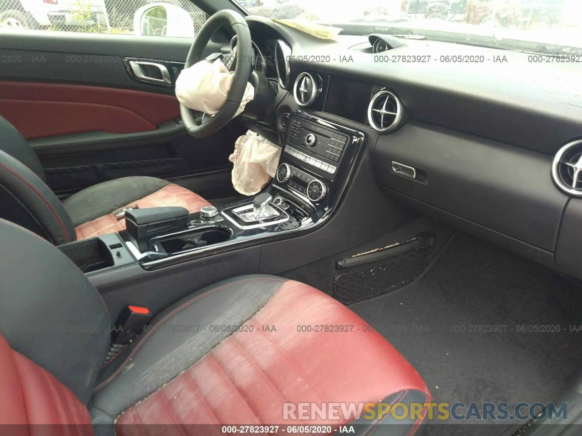 5 fotografías del automóvil dañado W1KPK3JA4LF169706 MERCEDES-BENZ SLC 2020