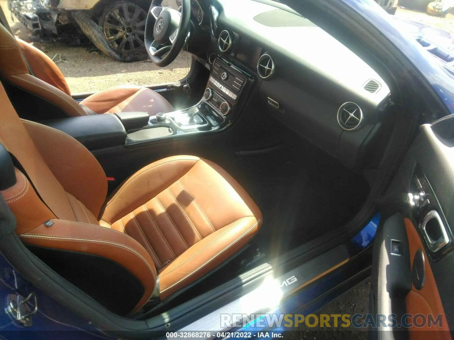 5 fotografías del automóvil dañado W1KPK6GA2LF170913 MERCEDES-BENZ SLC 2020