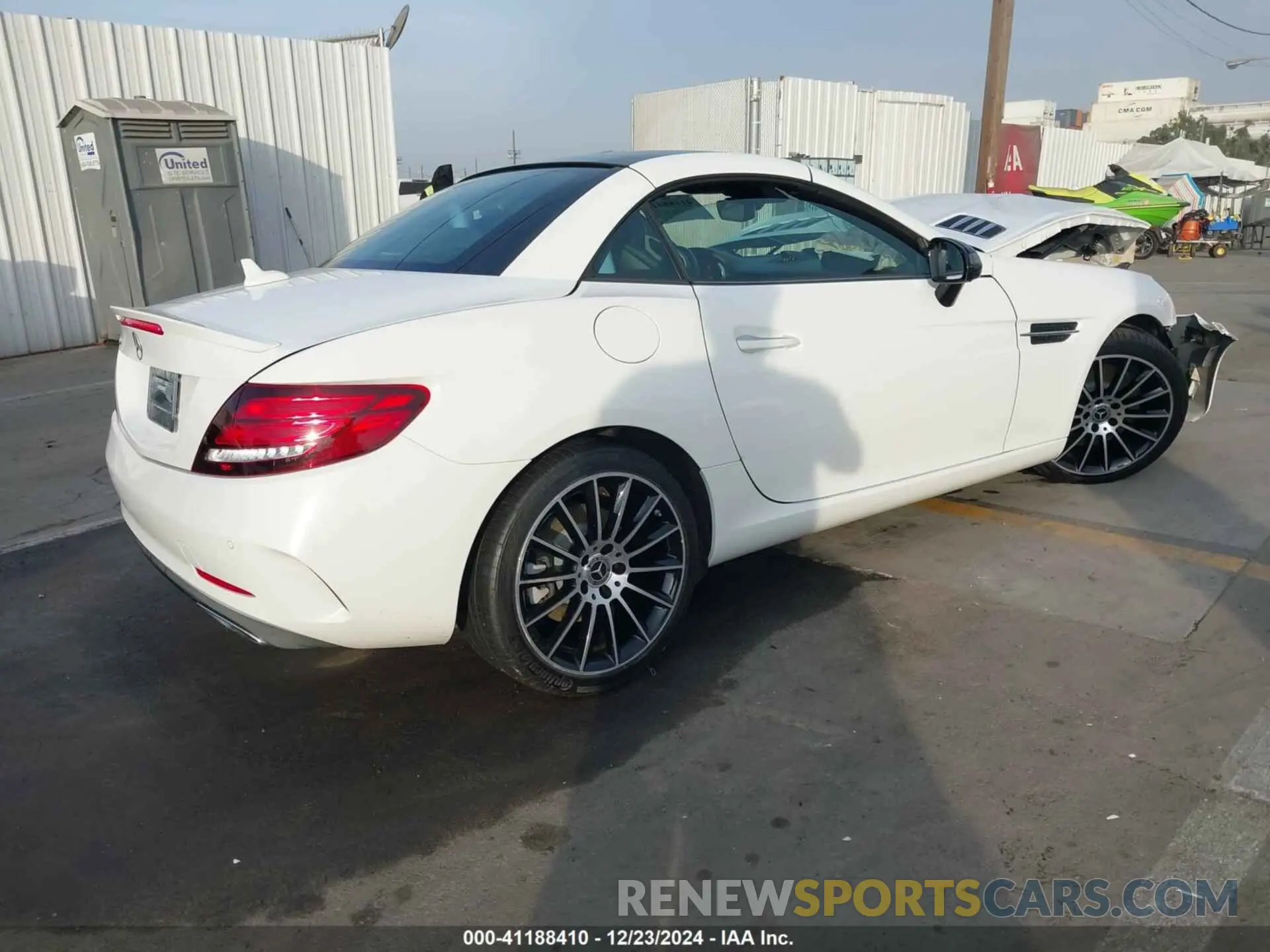 4 fotografías del automóvil dañado WDDPK3JA1KF157107 MERCEDES-BENZ SLC 300 2019