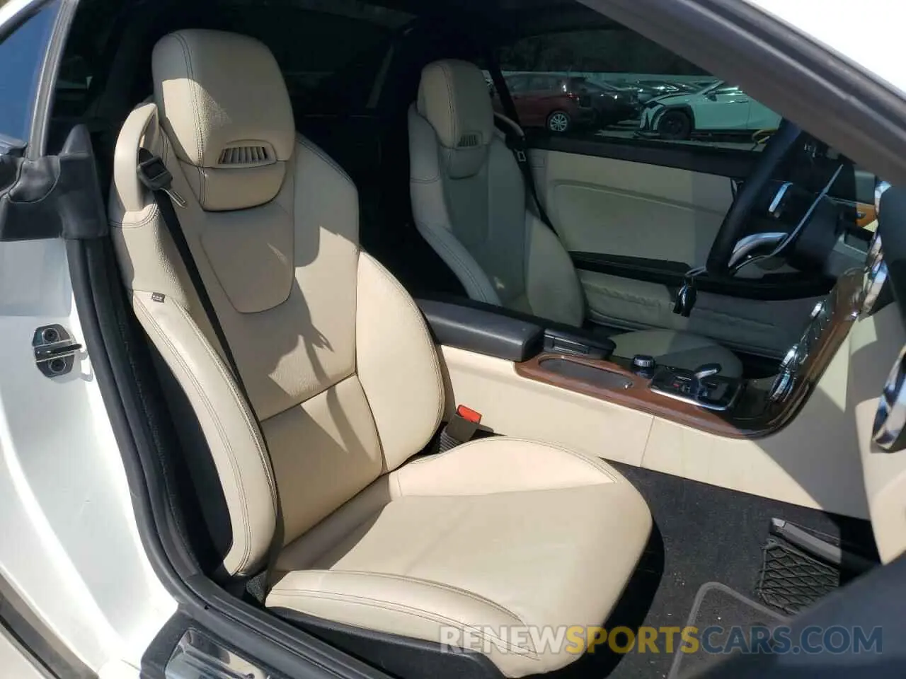10 fotografías del automóvil dañado WDDPK3JA5KF164299 MERCEDES-BENZ SLC-CLASS 2019