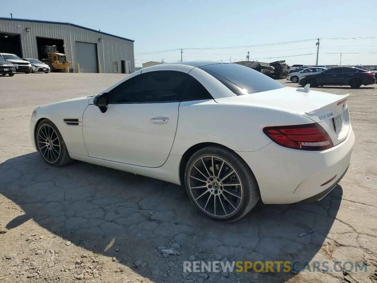 2 fotografías del automóvil dañado WDDPK3JA5KF164299 MERCEDES-BENZ SLC-CLASS 2019