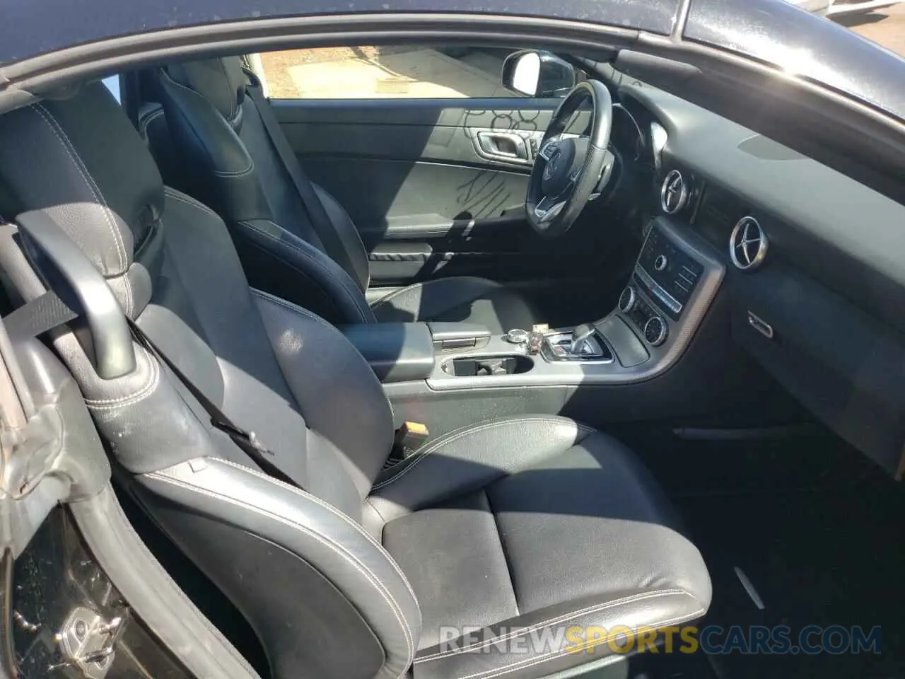 10 fotografías del automóvil dañado WDDPK3JA8KF164331 MERCEDES-BENZ SLC-CLASS 2019