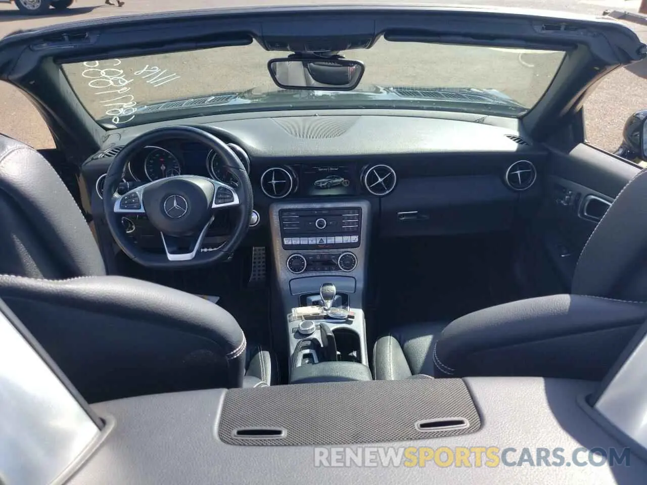 8 fotografías del automóvil dañado WDDPK3JA8KF164331 MERCEDES-BENZ SLC-CLASS 2019