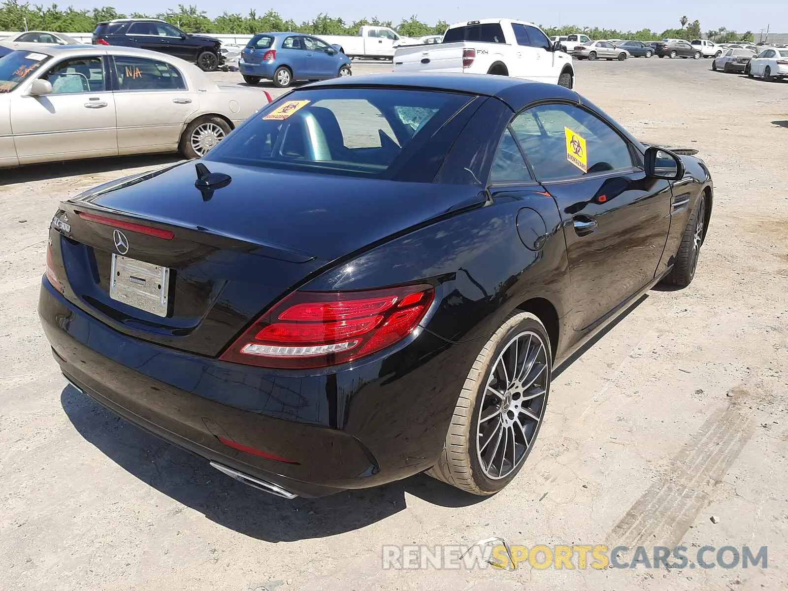 4 fotografías del automóvil dañado WDDPK3JA9KF158215 MERCEDES-BENZ SLC-CLASS 2019