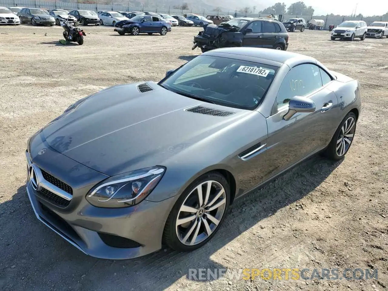 2 fotografías del automóvil dañado W1KPK3JAXLF171184 MERCEDES-BENZ SLC-CLASS 2020