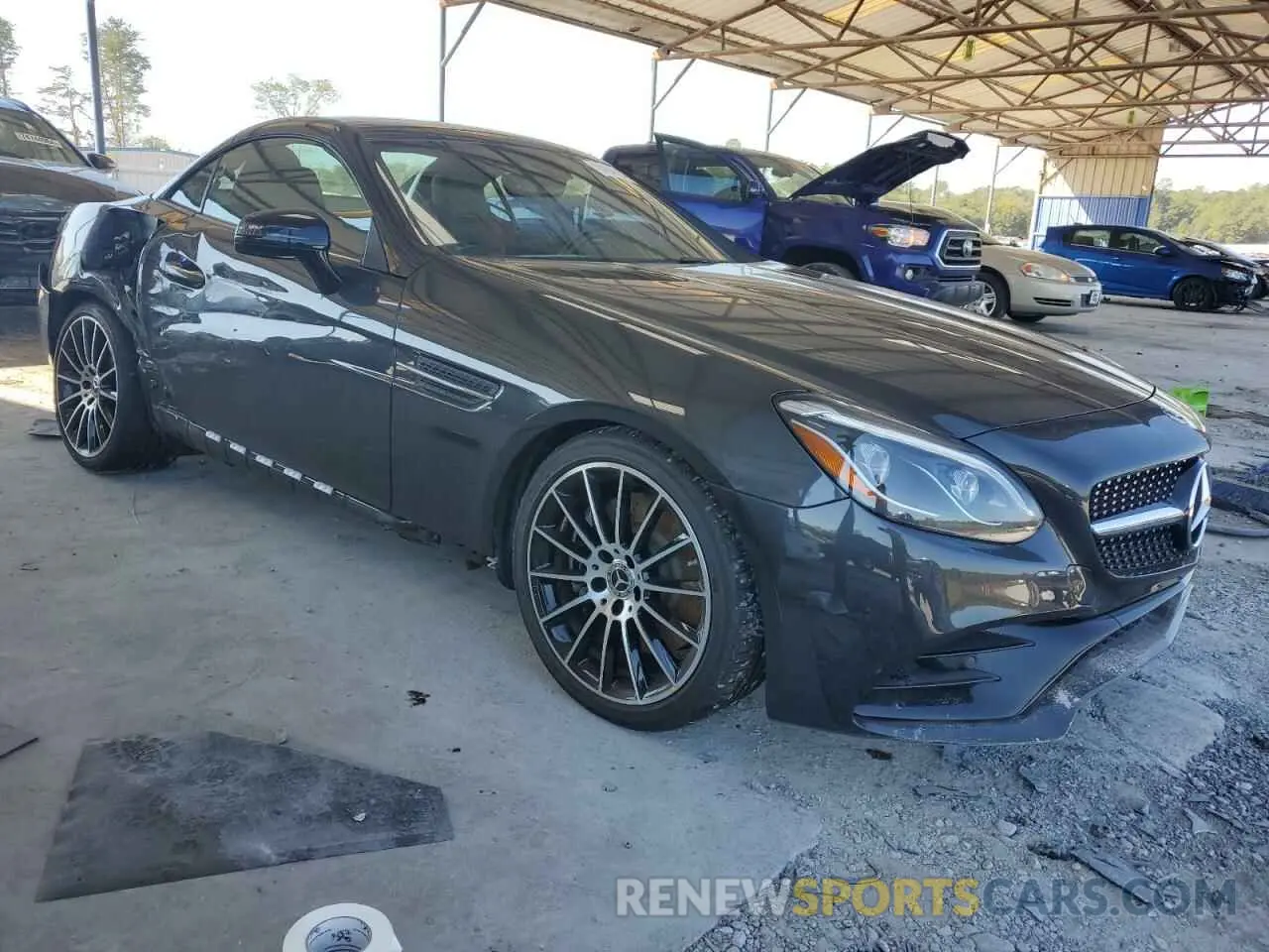 4 fotografías del automóvil dañado WDDPK3JA8LF167585 MERCEDES-BENZ SLC-CLASS 2020