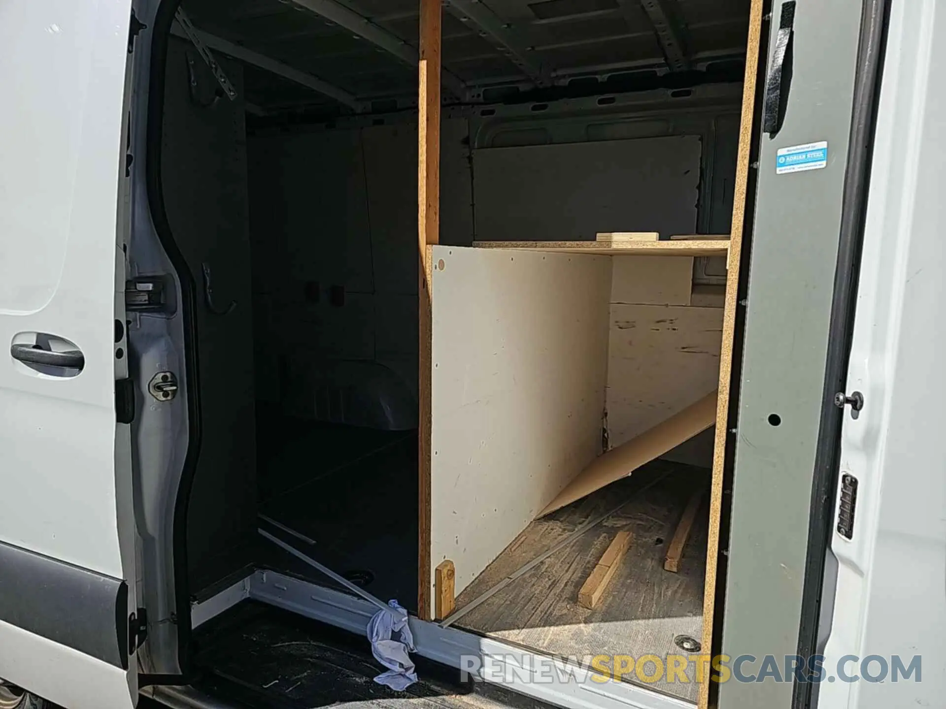 16 fotografías del automóvil dañado W1W70BGY0KT018168 MERCEDES-BENZ SPRINTER 1500 2019