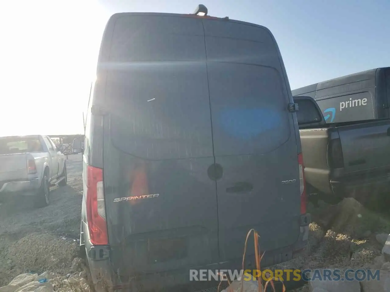 2 fotografías del automóvil dañado WD4PF0CD1KP074135 MERCEDES-BENZ SPRINTER 2019