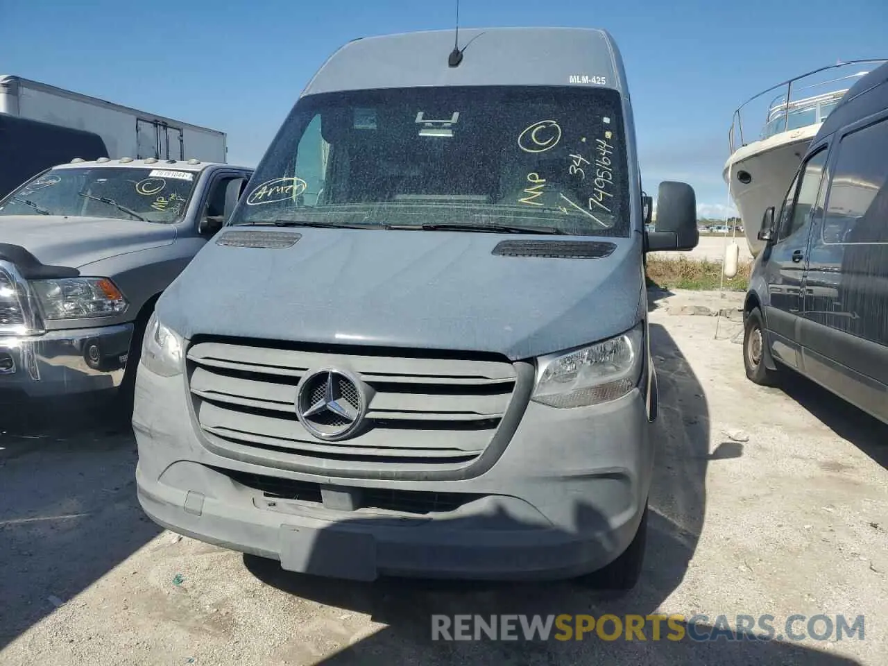 5 fotografías del automóvil dañado WD4PF1CD1KT011937 MERCEDES-BENZ SPRINTER 2019
