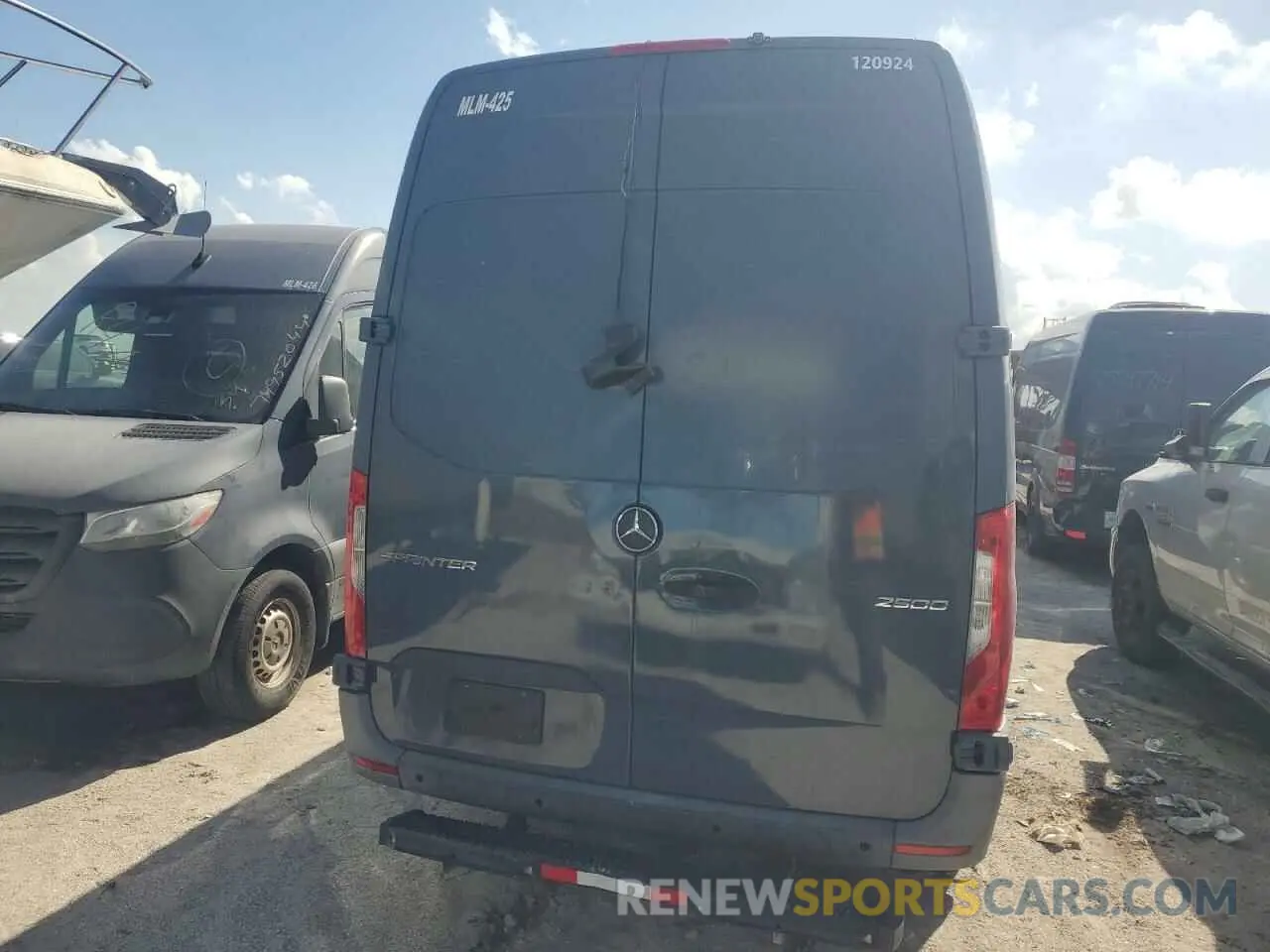 6 fotografías del automóvil dañado WD4PF1CD1KT011937 MERCEDES-BENZ SPRINTER 2019