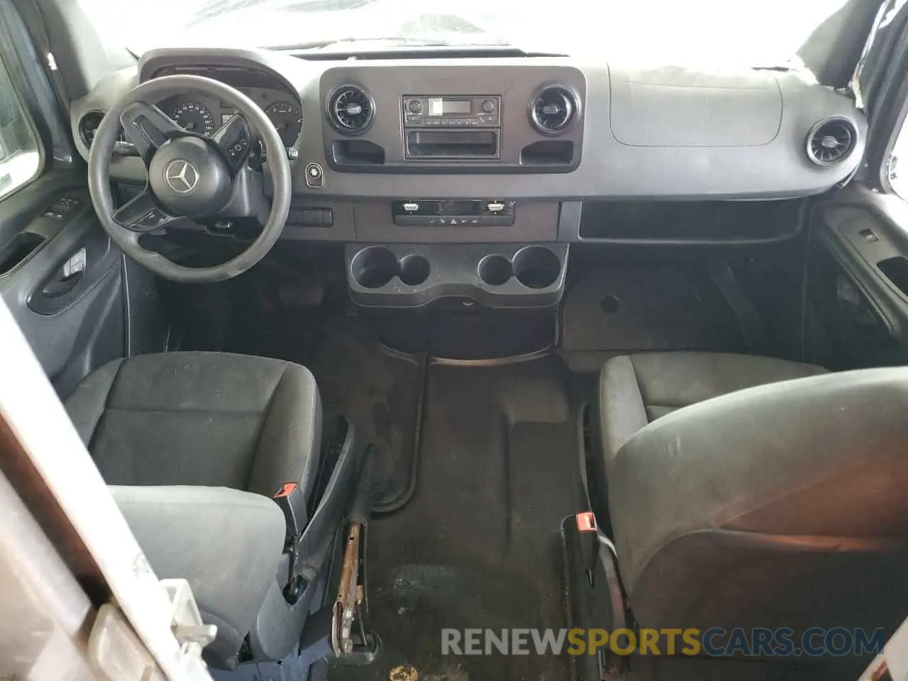 8 fotografías del automóvil dañado WD4PF1CD2KP143839 MERCEDES-BENZ SPRINTER 2019