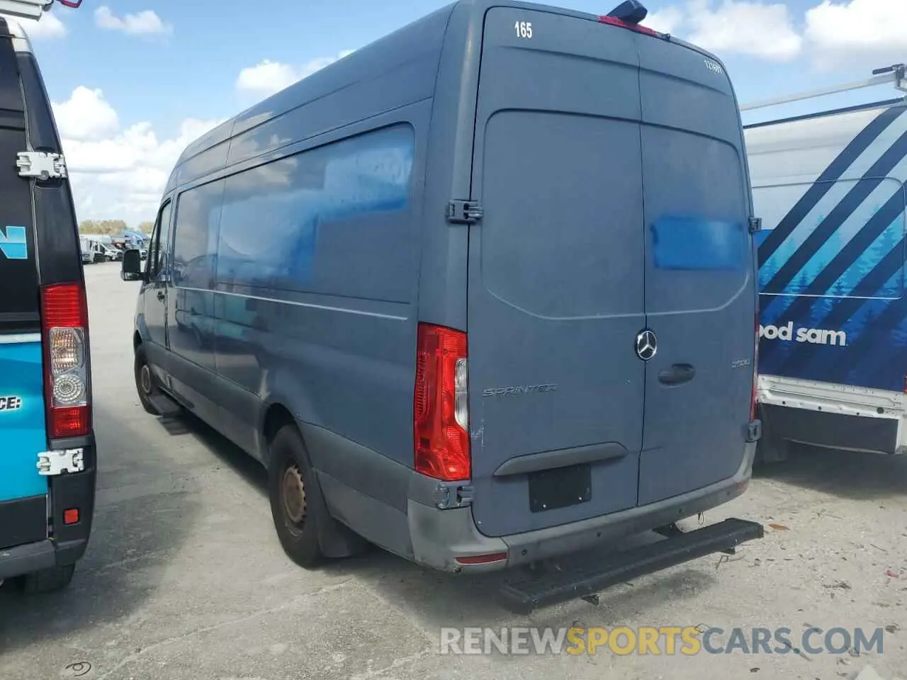 2 fotografías del automóvil dañado WD4PF1CD3KP138892 MERCEDES-BENZ SPRINTER 2019