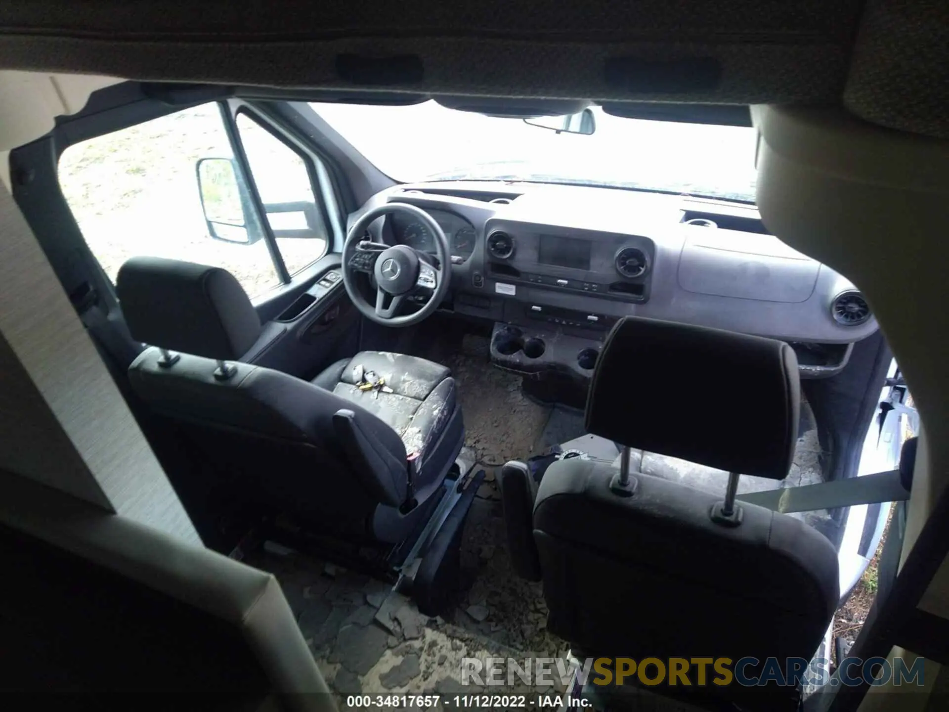 5 fotografías del automóvil dañado WDAPF4CD3KN035546 MERCEDES-BENZ SPRINTER 2019
