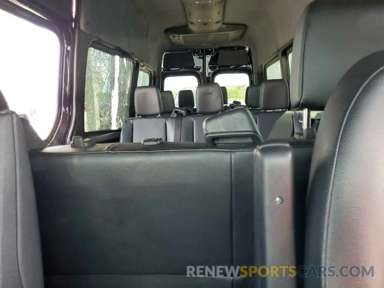 10 fotografías del automóvil dañado WDZPF1ED2KT014661 MERCEDES-BENZ SPRINTER 2019