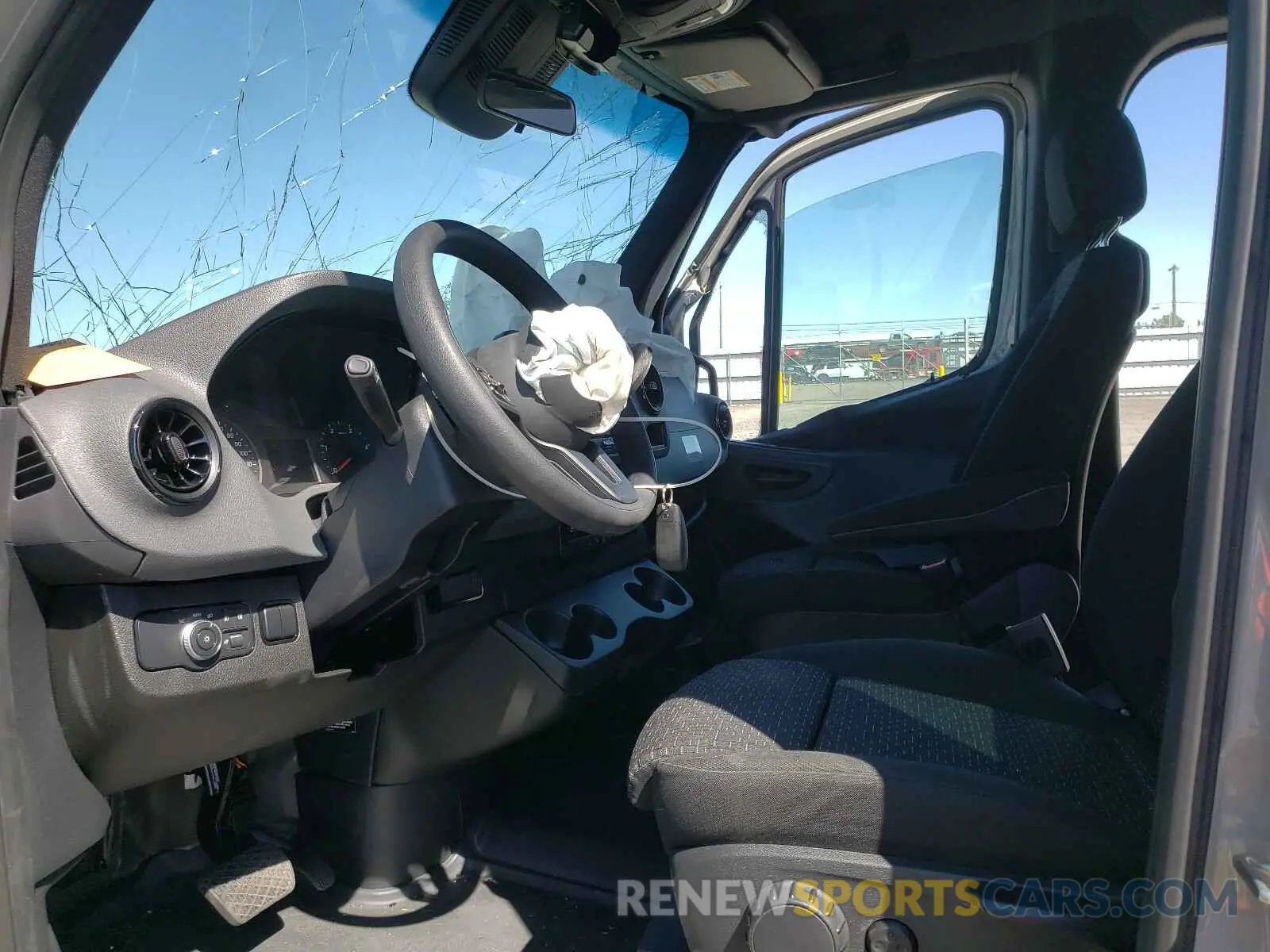 5 fotografías del automóvil dañado W1W4EBHY1LT040166 MERCEDES-BENZ SPRINTER 2020