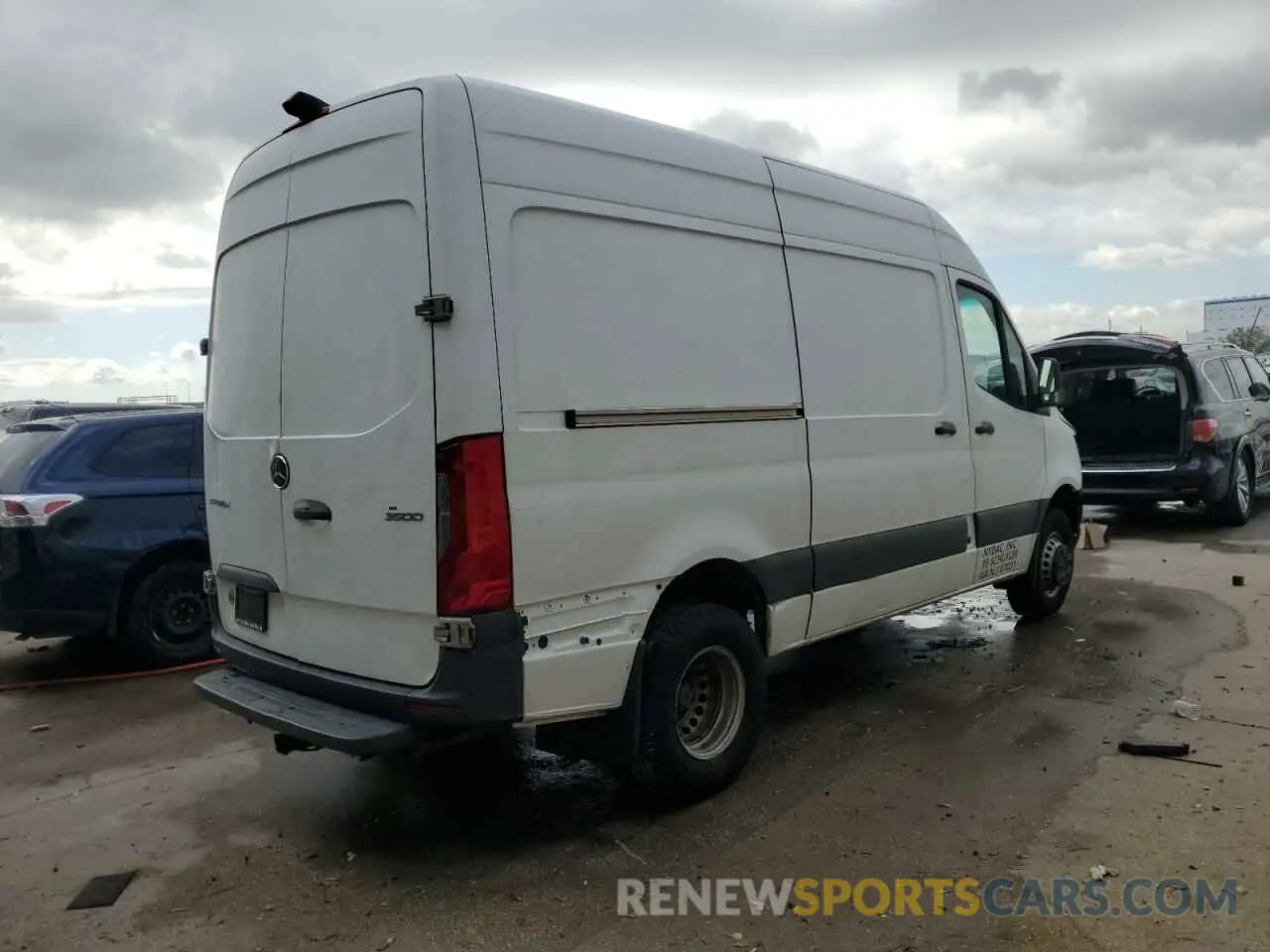 3 fotografías del automóvil dañado W1W5EBHYXLP206133 MERCEDES-BENZ SPRINTER 2020