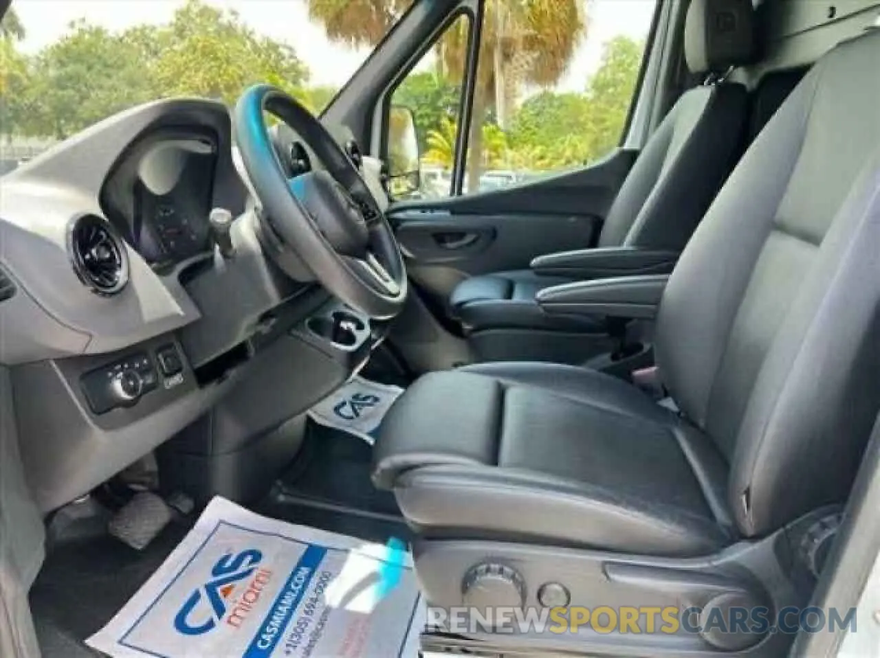 5 fotografías del automóvil dañado W1X8ED3Y9LT023485 MERCEDES-BENZ SPRINTER 2020