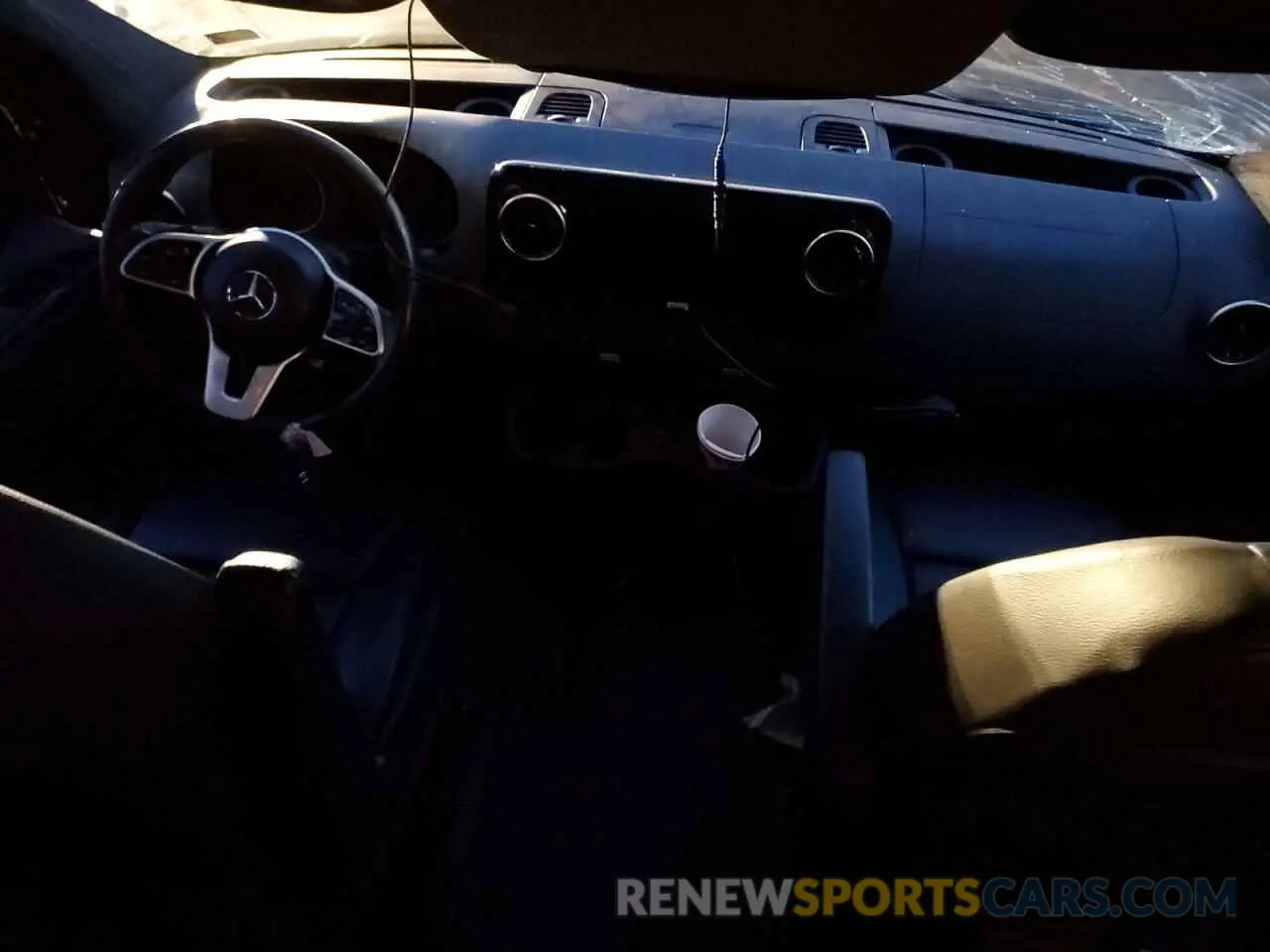 8 fotografías del automóvil dañado W1Z4EGHY1LT031208 MERCEDES-BENZ SPRINTER 2020