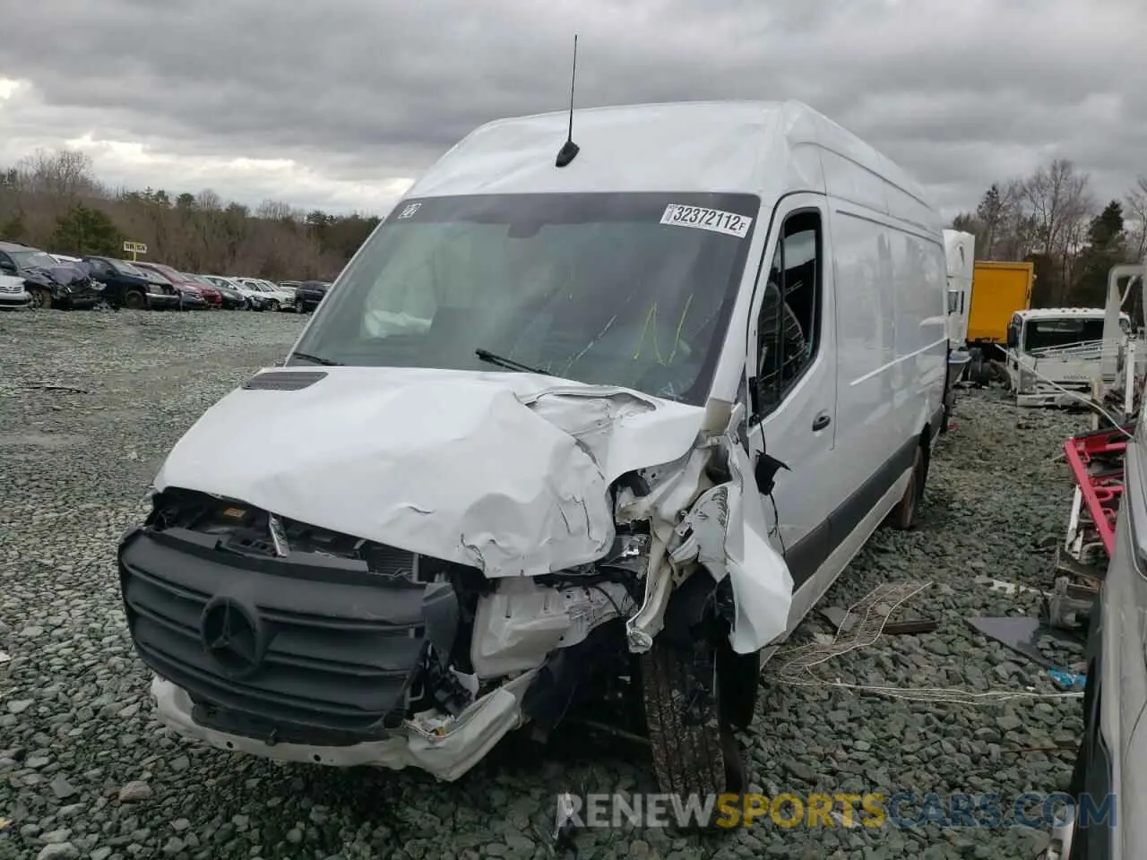 2 fotografías del automóvil dañado W1W40CHY2MT053031 MERCEDES-BENZ SPRINTER 2021