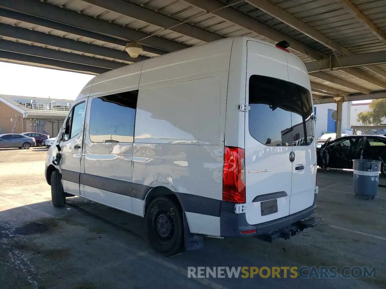 2 fotografías del automóvil dañado W1W70BGY3MT072289 MERCEDES-BENZ SPRINTER 2021