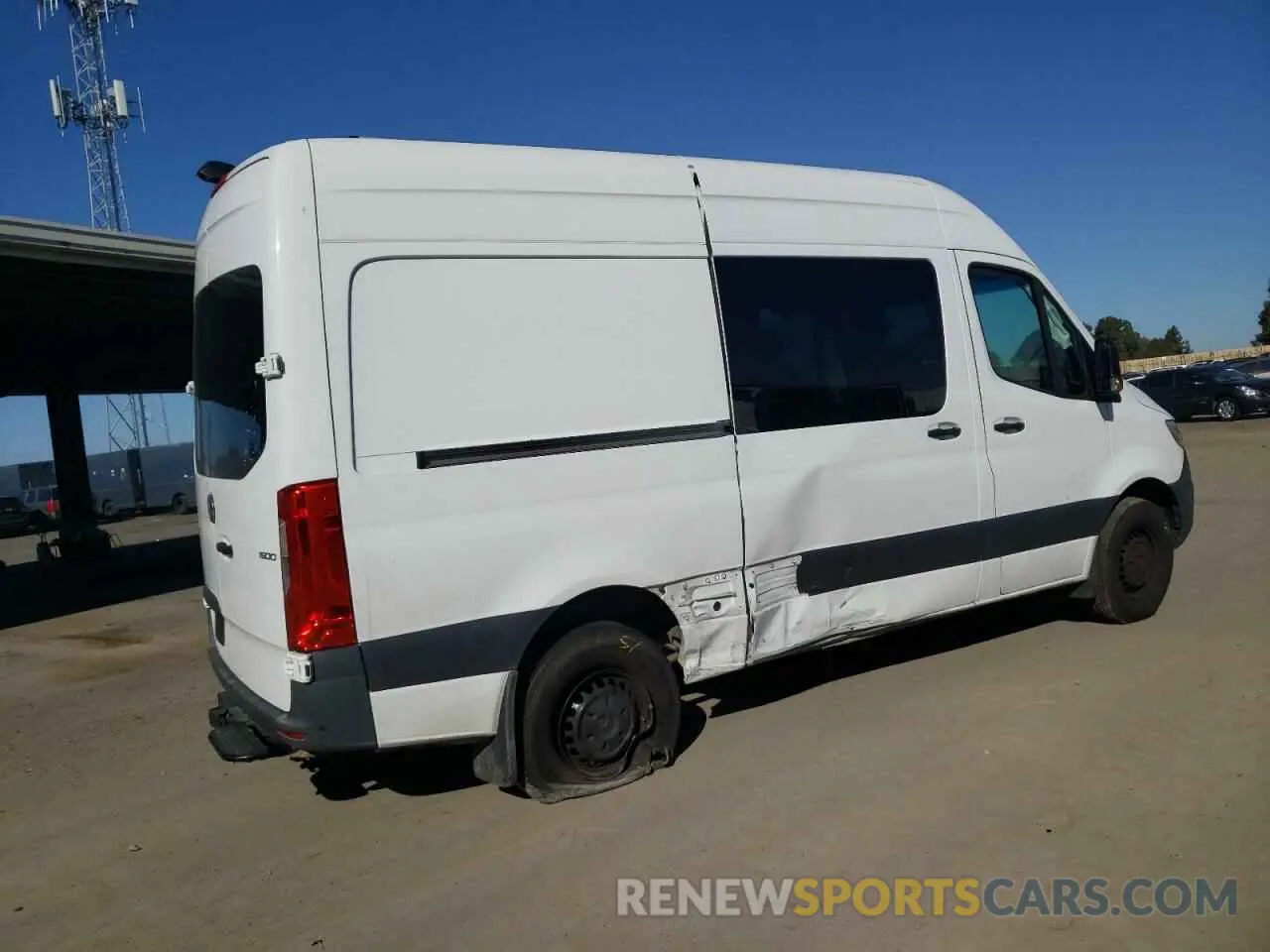 3 fotografías del automóvil dañado W1W70BGY3MT072289 MERCEDES-BENZ SPRINTER 2021